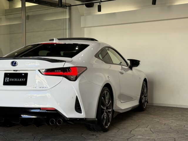 レクサスRC300　Fスポーツ　ホワイトノーヴァガラスフレーク　 イメージ23