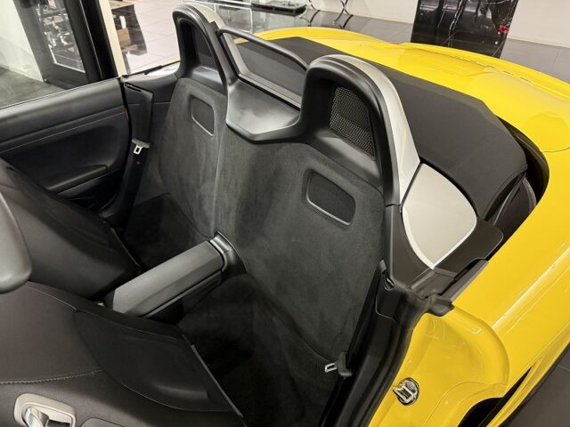 ポルシェ　ボクスター　レーシングイエロー イメージ35