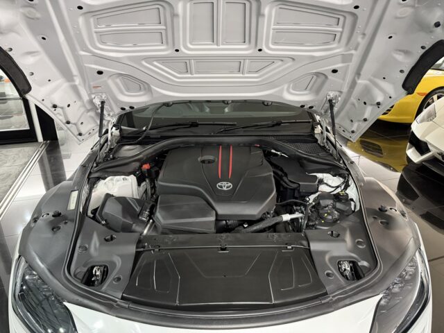 スープラ　SZ-R　白　1188 イメージ10