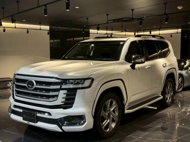 ランドクルーザー　ZX　白　USS福岡　0266 イメージ1