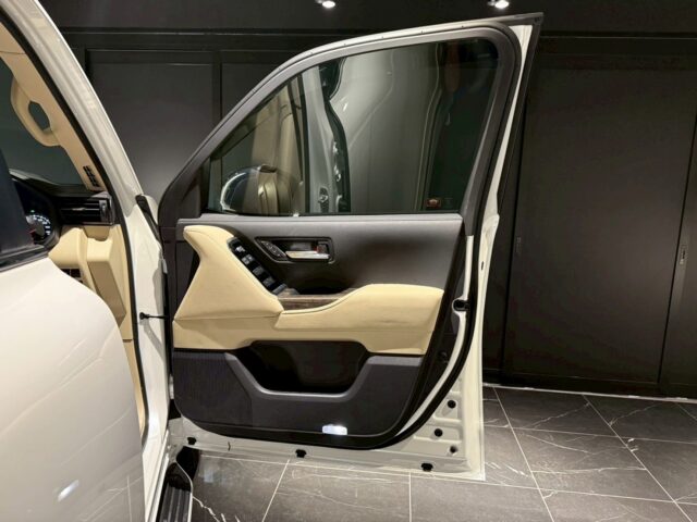 ランドクルーザー　ZX　白　USS福岡　0266 イメージ46