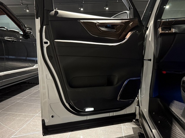トヨタ　アルファード　エグゼクティブラウンジ　白　US大阪　4020 イメージ45