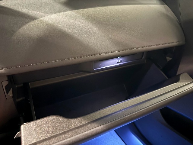 トヨタ　アルファード　エグゼクティブラウンジ　白　US大阪　4020 イメージ47