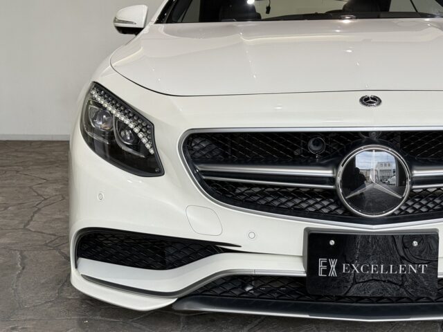 メルセデスベンツ S63 クーペ 白 USS名古屋 イメージ13