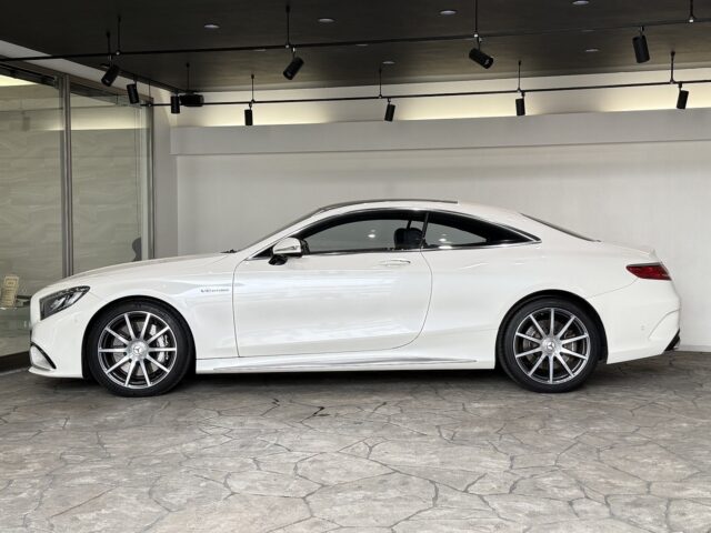 メルセデスベンツ S63 クーペ 白 USS名古屋 イメージ4