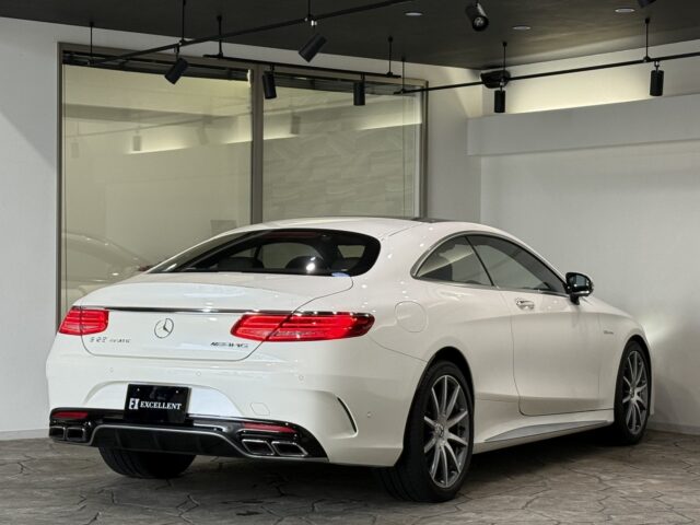 メルセデスベンツ S63 クーペ 白 USS名古屋 イメージ39