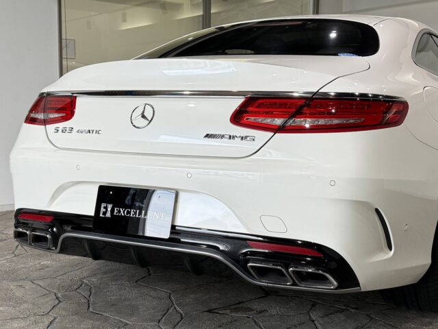 メルセデスベンツ S63 クーペ 白 USS名古屋 イメージ30