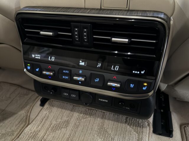 トヨタ　ランドクルーザー　白　Ｒ５　ＵＳＳ名古屋 イメージ33