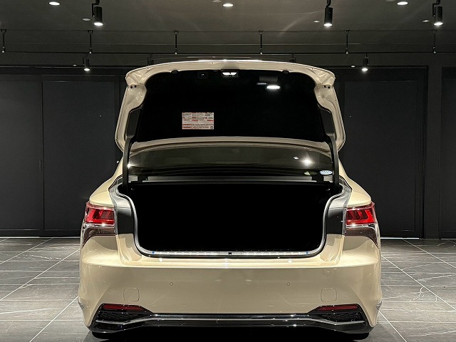レクサス LS500h ゴールド USS大阪 イメージ19