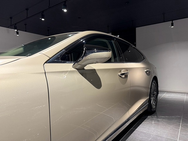 レクサス LS500h ゴールド USS大阪 イメージ26