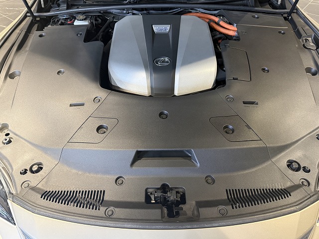 レクサス LS500h ゴールド USS大阪 イメージ20