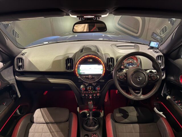 MINI　クロスオーバー　 イメージ4