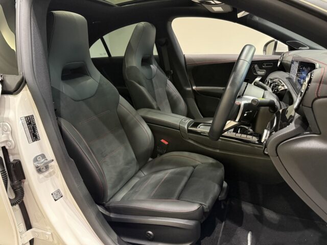 メルセデスベンツ　CLA200ｄ　AMGライン　ポーラーホワイト　長村様下取 イメージ8