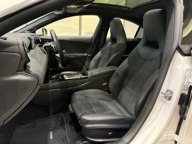 メルセデスベンツ　CLA200ｄ　AMGライン　ポーラーホワイト　長村様下取 イメージ9