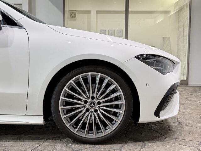 メルセデスベンツ　CLA200ｄ　AMGライン　ポーラーホワイト　長村様下取 イメージ6