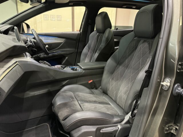 プジョー　5008　ＧＴ　茶色　EXE様買取 イメージ9
