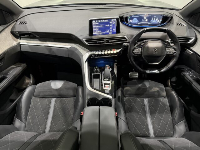プジョー　5008　ＧＴ　茶色　EXE様買取 イメージ3