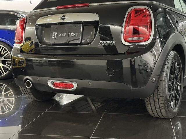 MINI クーパーコンバーチブル 黒 USS東京 8626 イメージ24
