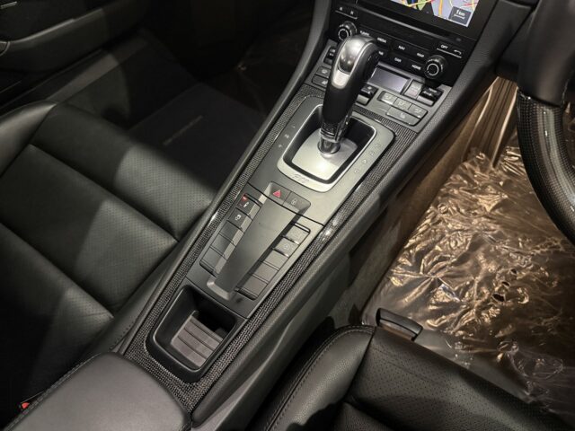 ポルシェ 911CP4W 911カレラ4 黒 USS東京 2966 イメージ12
