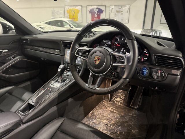 ポルシェ 911CP4W 911カレラ4 黒 USS東京 2966 イメージ8